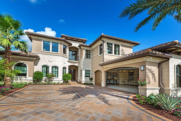 Best Professional Driveway Pavers  in Lindsborg, KS
